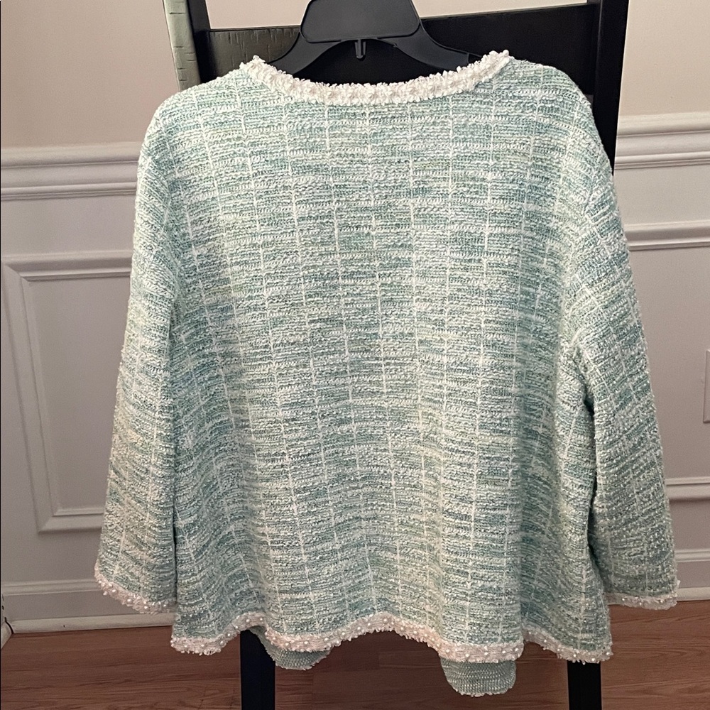 Alfred Dunner Mint Textured Blouse with White Edging - Picture 5 of 8